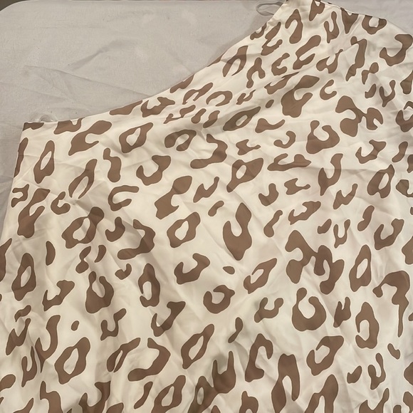 One sleeve leopard boho top - Picture 3 of 7